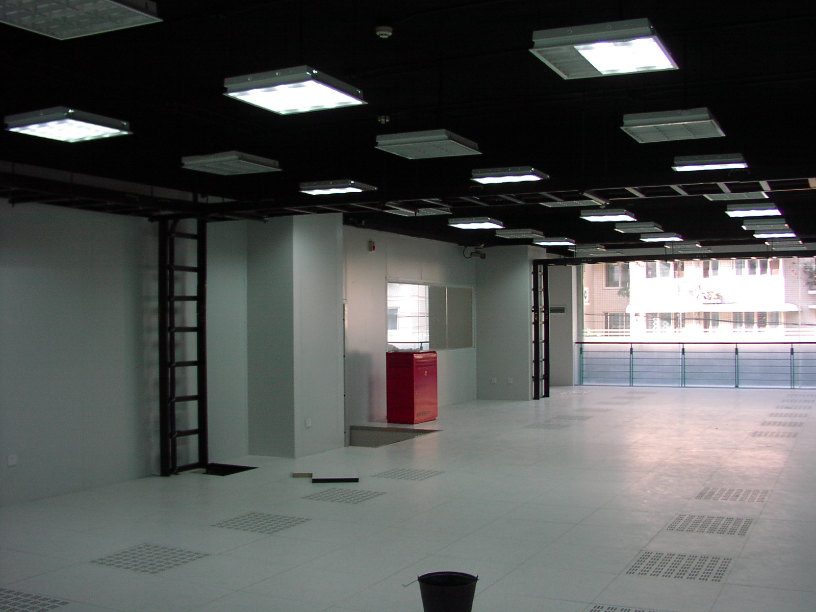 在机房建设中都有哪些内容要准备呢？